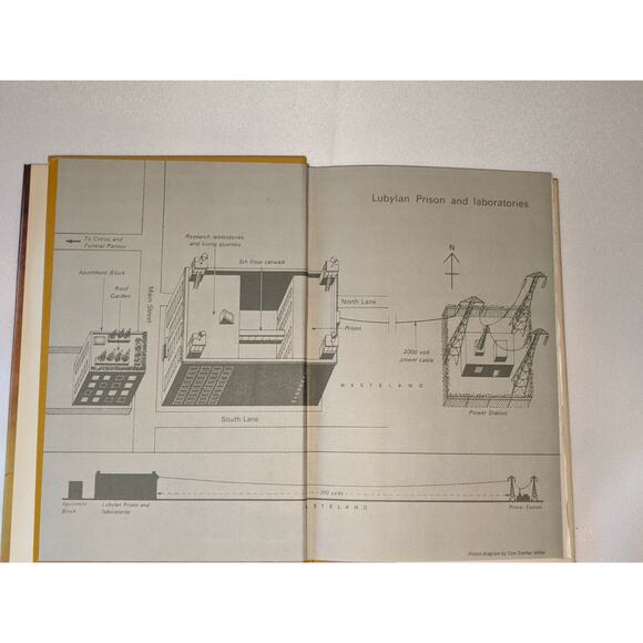Alistair McLean Circus 1975 Used Hardback - Picture 2 of 12